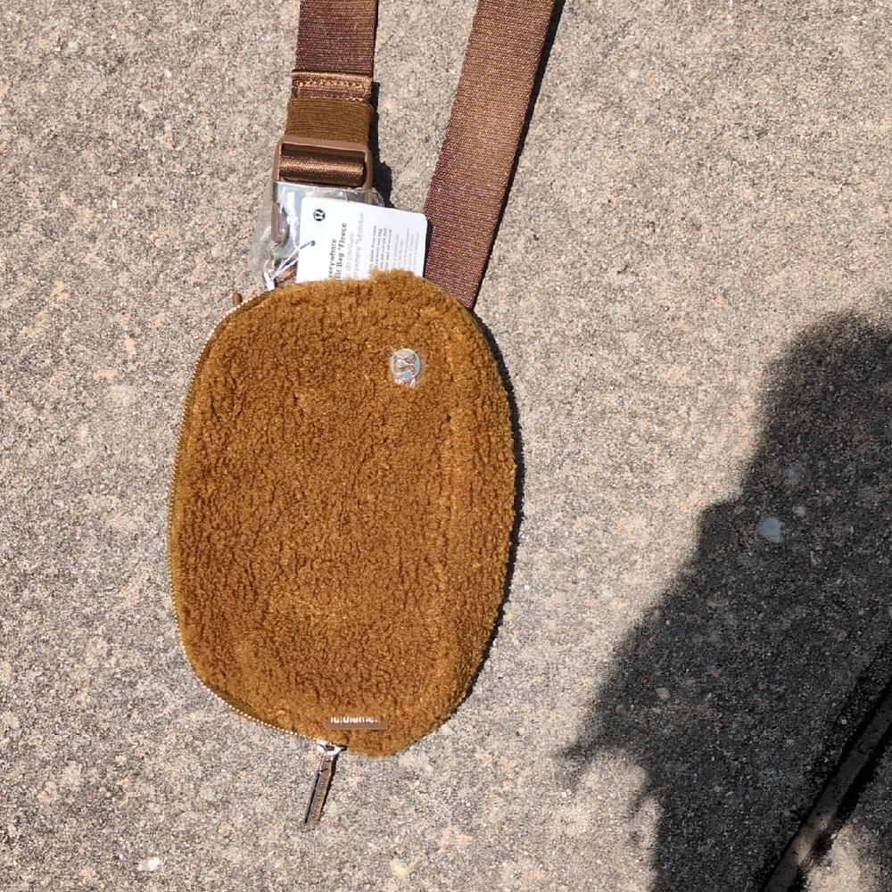 Lululemon Belt Bag Tan Gold Brown Fleece One Size